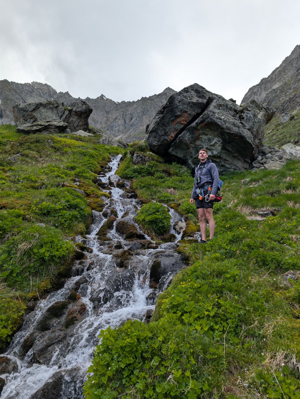 Hiking & Outdoors
